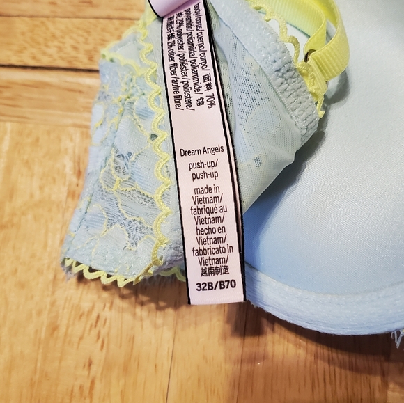 Victoria's Secret Bra size 32B - Picture 3 of 4